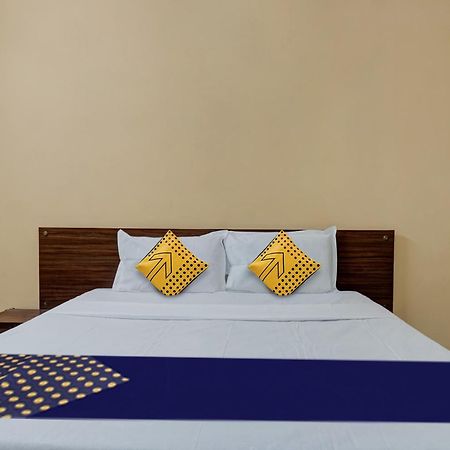 Hotel O Akash Lodge Lātūr Buitenkant foto