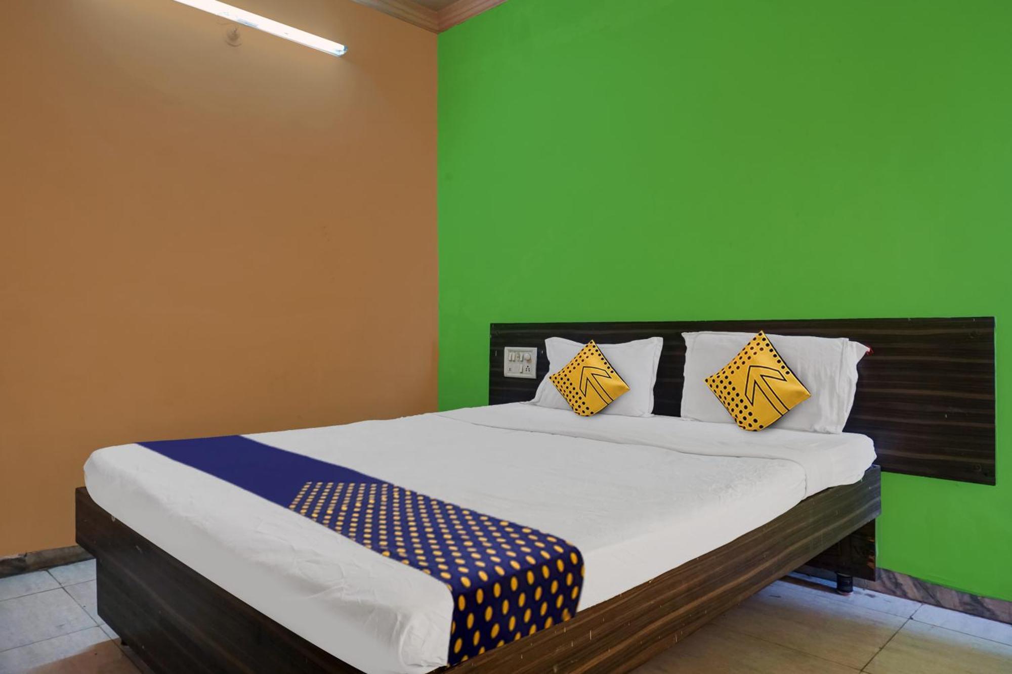 Hotel O Akash Lodge Lātūr Buitenkant foto