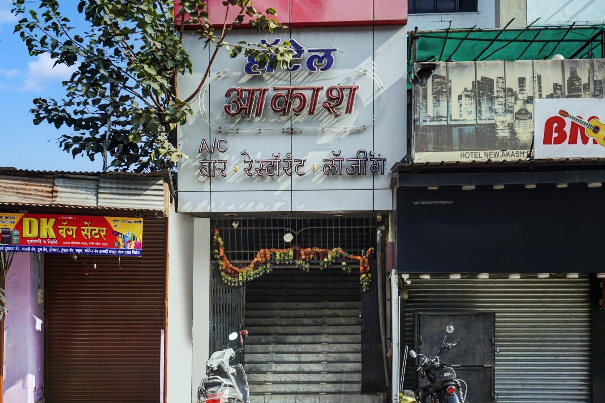 Hotel O Akash Lodge Lātūr Buitenkant foto